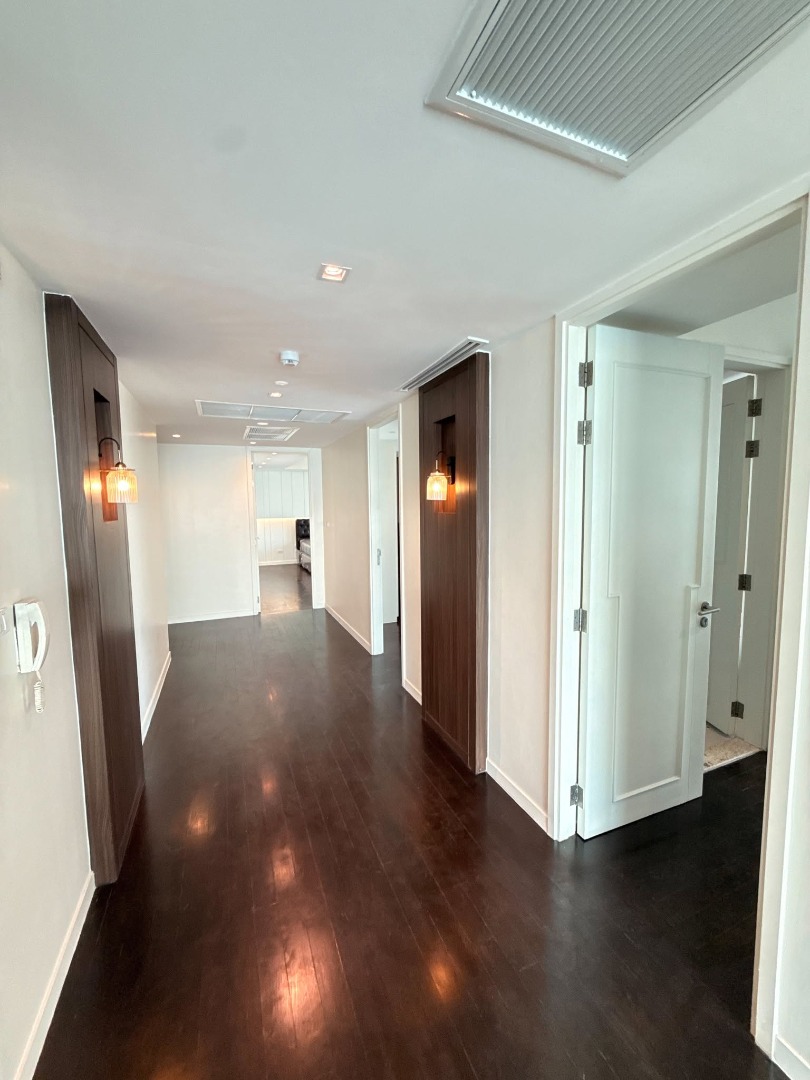 The PANO RAMA 3 Condo