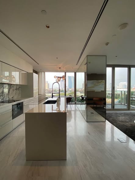 Four Seasons Private Residence 2 ห้องนอน 2.5 ห้องน้ำ