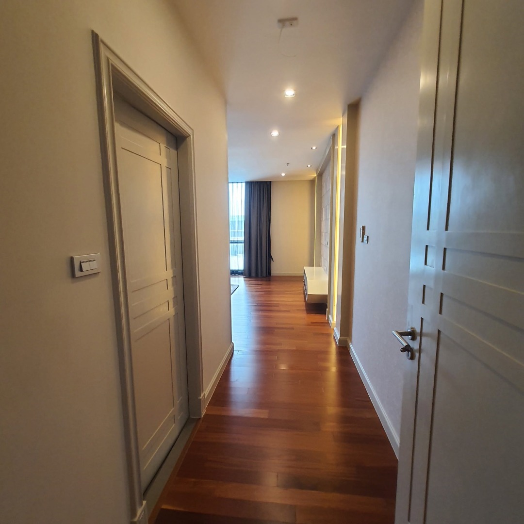 ห้องพักสุดหรู Penthouse Duplex 2 ชั้น ที่ The Four Wings Residence Srinakarin