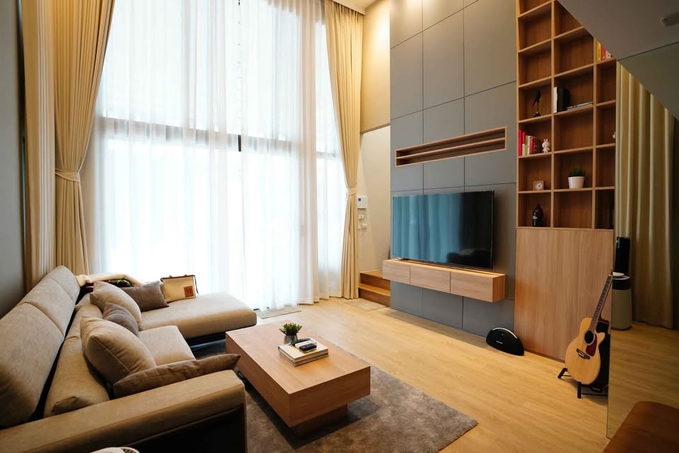 ขายบ้านทาวน์โฮม (แนวบ้านแฝด) 3.5 ชั้น หน้ากว้าง 7.5 เมตร (จอดรถได้ 2-3 คัน) หมู่บ้าน Patio พัฒนาการ ซ.32