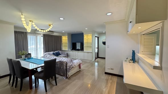 ขาย/เช่า – คอนโด 3 ห้องนอนกว้างขวาง ในย่านพร้อมพงษ์