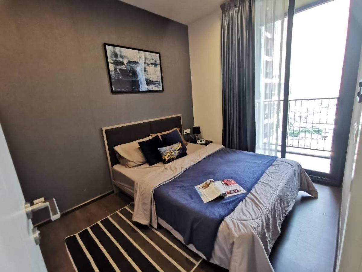  Condo at Oka Haus  ใกล้ตึกมาลีนนท์ช่องสาม มีรถตู้บริการส่งถึง BTS ทุกวัน