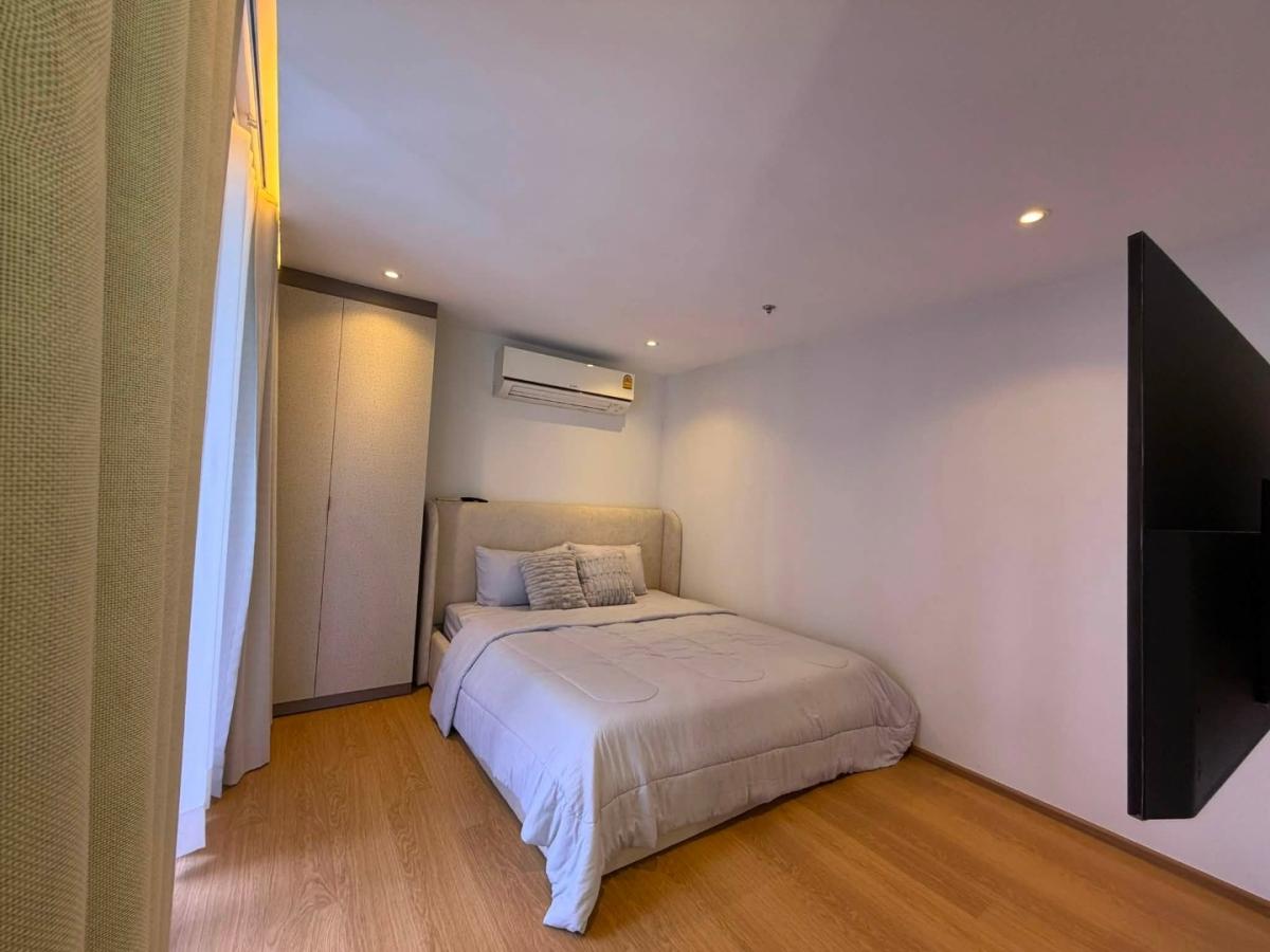(Asoke Place)  ห้องนี้ 2 ห้องนอน 1 ห้องน้ำ  ห้องกว้าง 80 sqm. ชั้นที่ 27