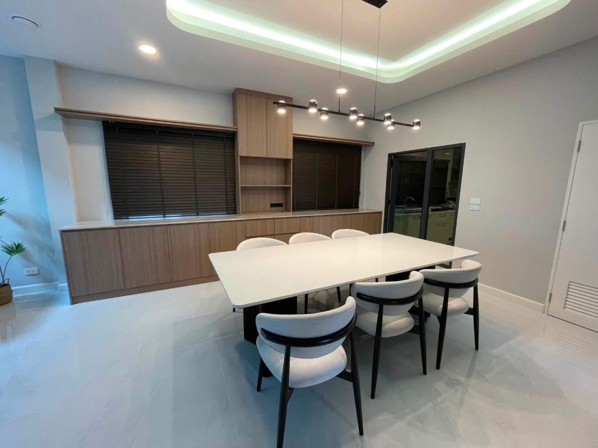 ปล่อยเช่าบ้าน the city bangna 3 บ้านใกล้สวน 68 ตรว. พื้นที่ใช้สอย 326 ตรม. 