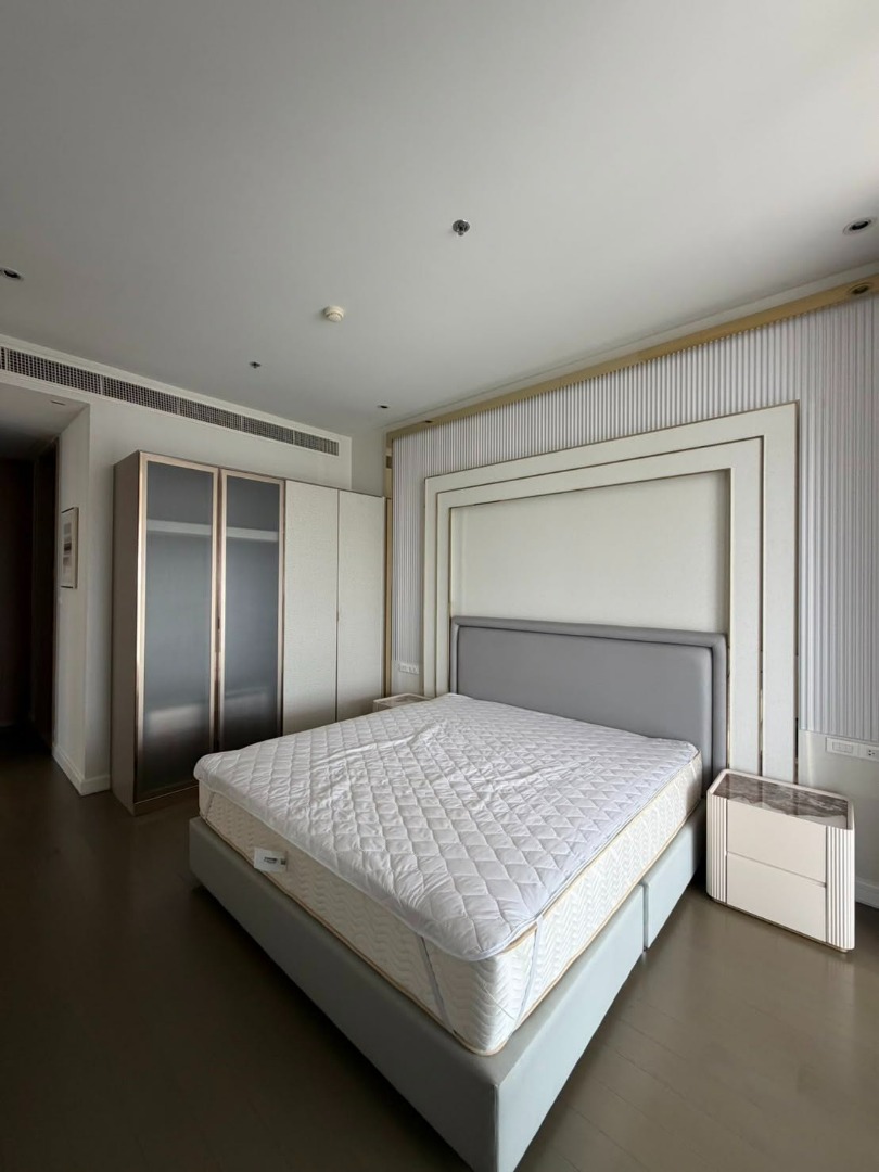 แมกโนเลียส์ ราชดำริ บูเลอวาร์ด (Magnolias Ratchadamri Boulevard) Fully Furnished (พร้อมเข้าอยู่) ชั้น 39 ขนาด 2 ห้องนอน 2 ห้องน้ำ ขนาด 105 ตารางเมตร