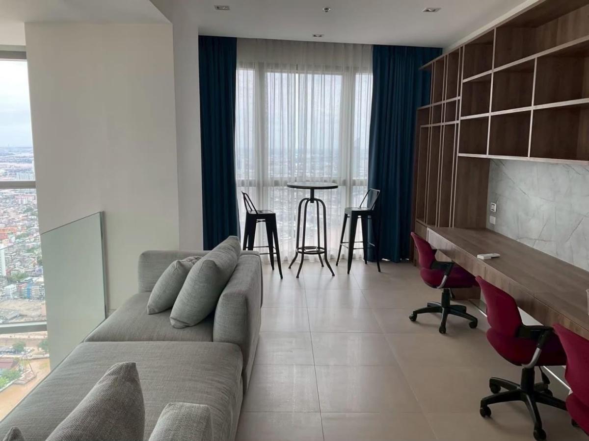Luxury Duplex Penthouse for Rent | The River Condominium ✨ สัมผัสการใช้ชีวิตเหนือระดับกับ Duplex Penthouse สุดหรูบนชั้น 67–68 ของ The River Condominium หนึ่งในคอนโดริมแม่น้ำเจ้าพระยาที่เป็นไอคอนของกรุงเทพฯ