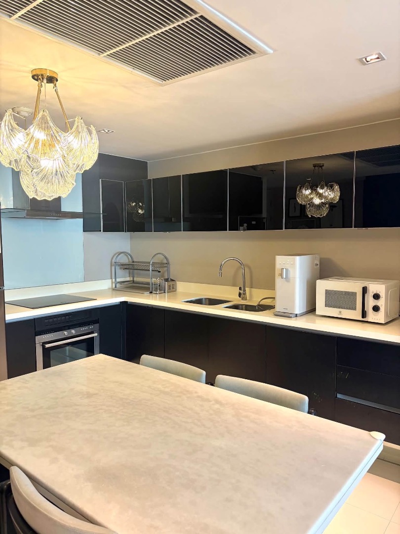 ✨ EIGHT THONGLOR RESIDENCES  🏙️ PROPERTY DETAILS