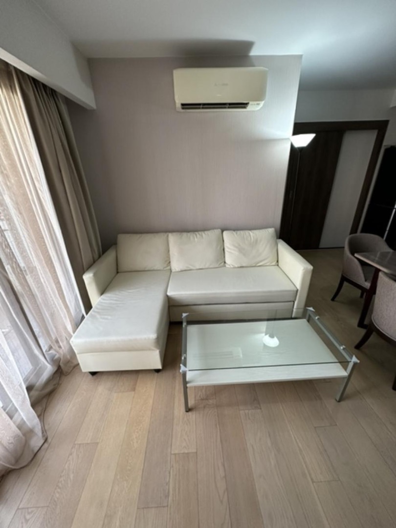 เช่า - ขาย  Runesu Thonglor 5 ห้อง 82/89 ชั้น 5  ขนาด 59 ตรว.