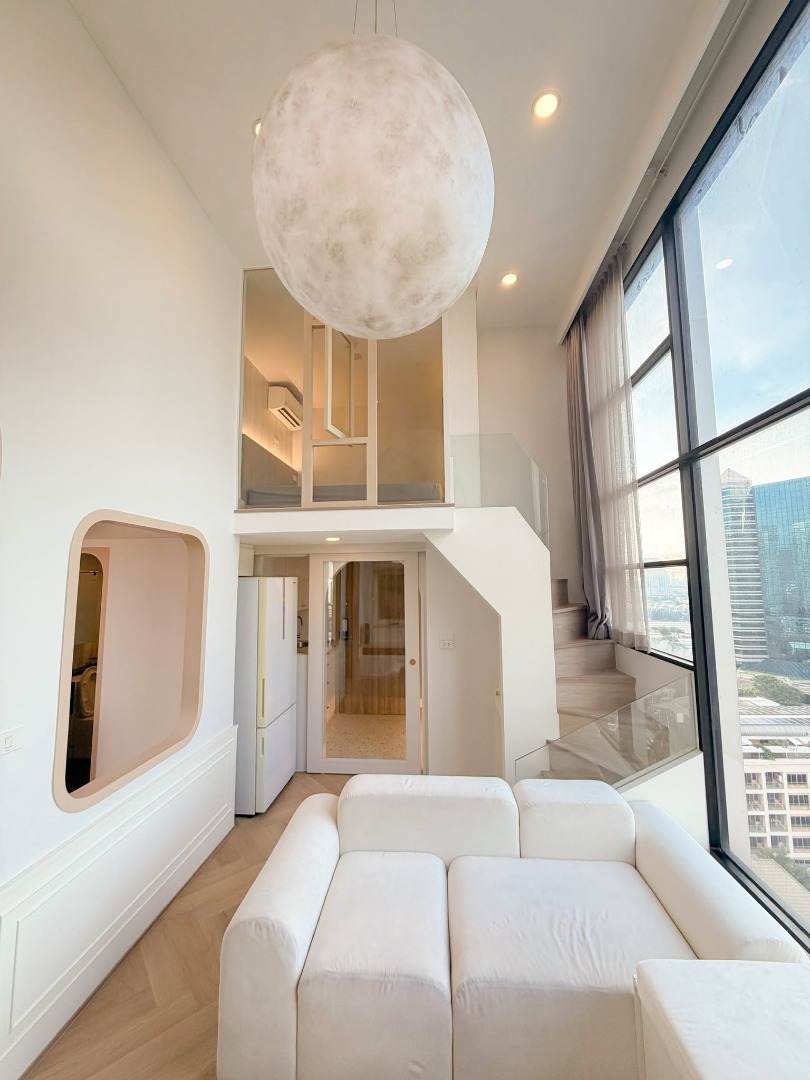 Knightsbridge space รัชโยธิน ห้อง Duplex เป็นคอนโด 2 ชั้น / มีชั้นลอย ติด BTS พหลโยธิน 24 ติดแบบอยู่หน้าคอนโดเลย