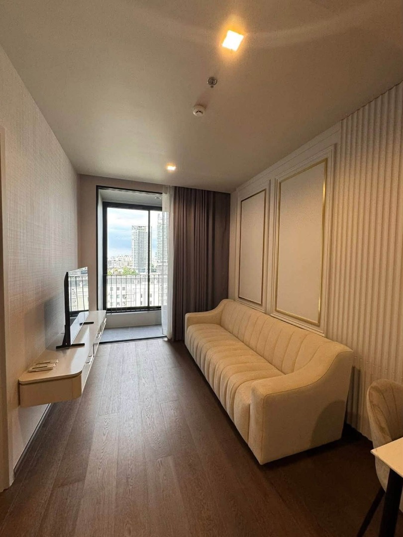 IDEO Q SUKHUMVIT 36 📍 เพียง 450 ม. จาก BTS ทองหล่อ 🚶‍♀️ ✨ 47 ตร.ม. | ห้องมุม | แต่งใหม่ | วิวสวน + วิวเมือง