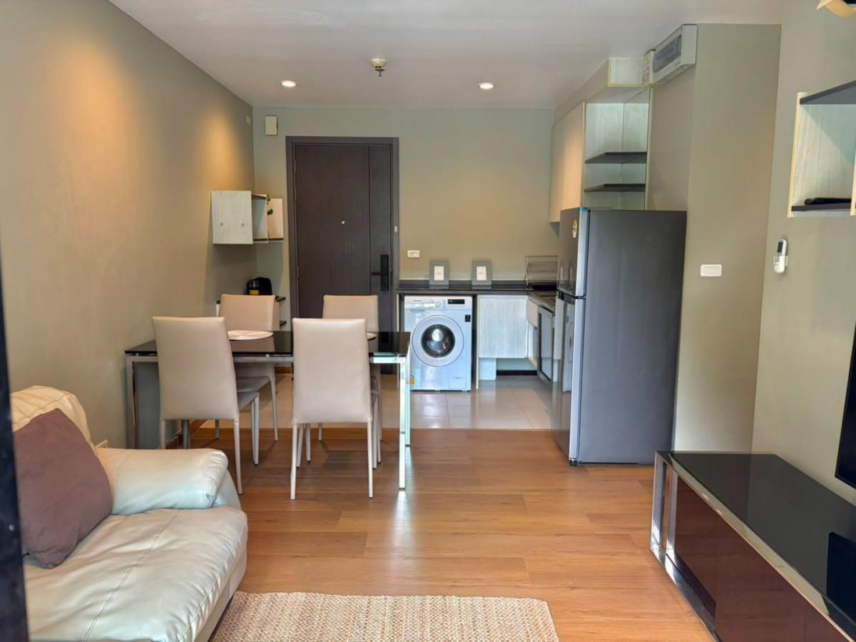 คอนโด The Base Park West ทำเลดี ใกล้ BTS อ่อนนุช (ห้องทำใหม่) 2 bedrooms 2 bathrooms พื้นที่ 54 ตรม