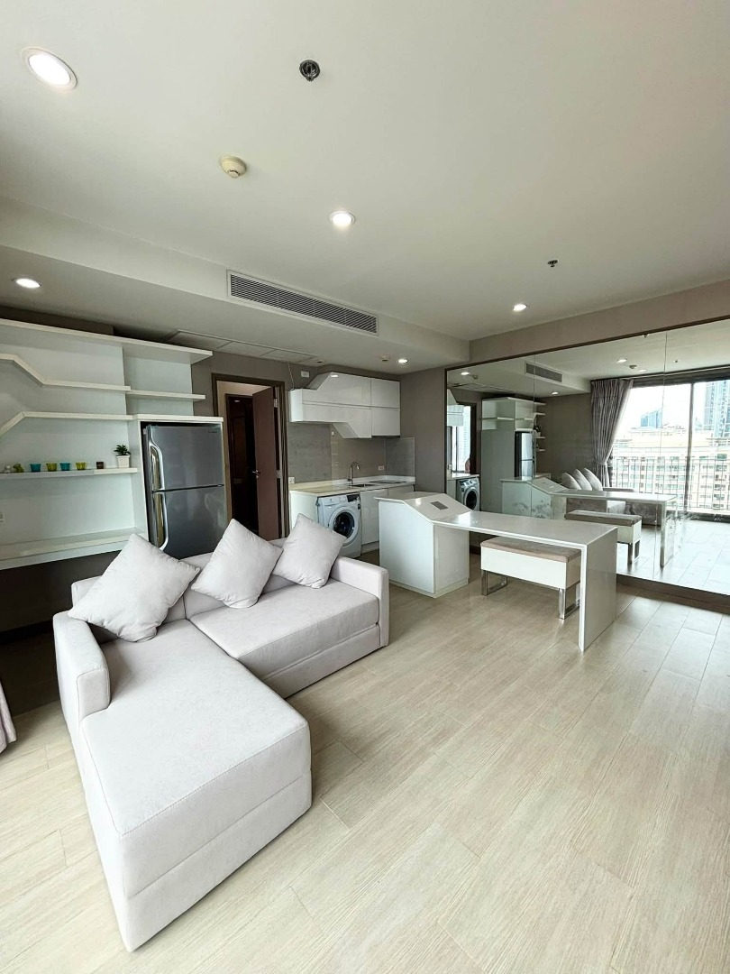 📌 Ready to move in !!! Pyne by Sansiri ให้เช่า ห้องมุมบิวท์อินแต่งสวยแบบ 1 Bedroom ชั้น 26 ทิศตะวันออก Nice city view and Pool view + ห้องขนาด 46 ตร.ม. ชั้น 26