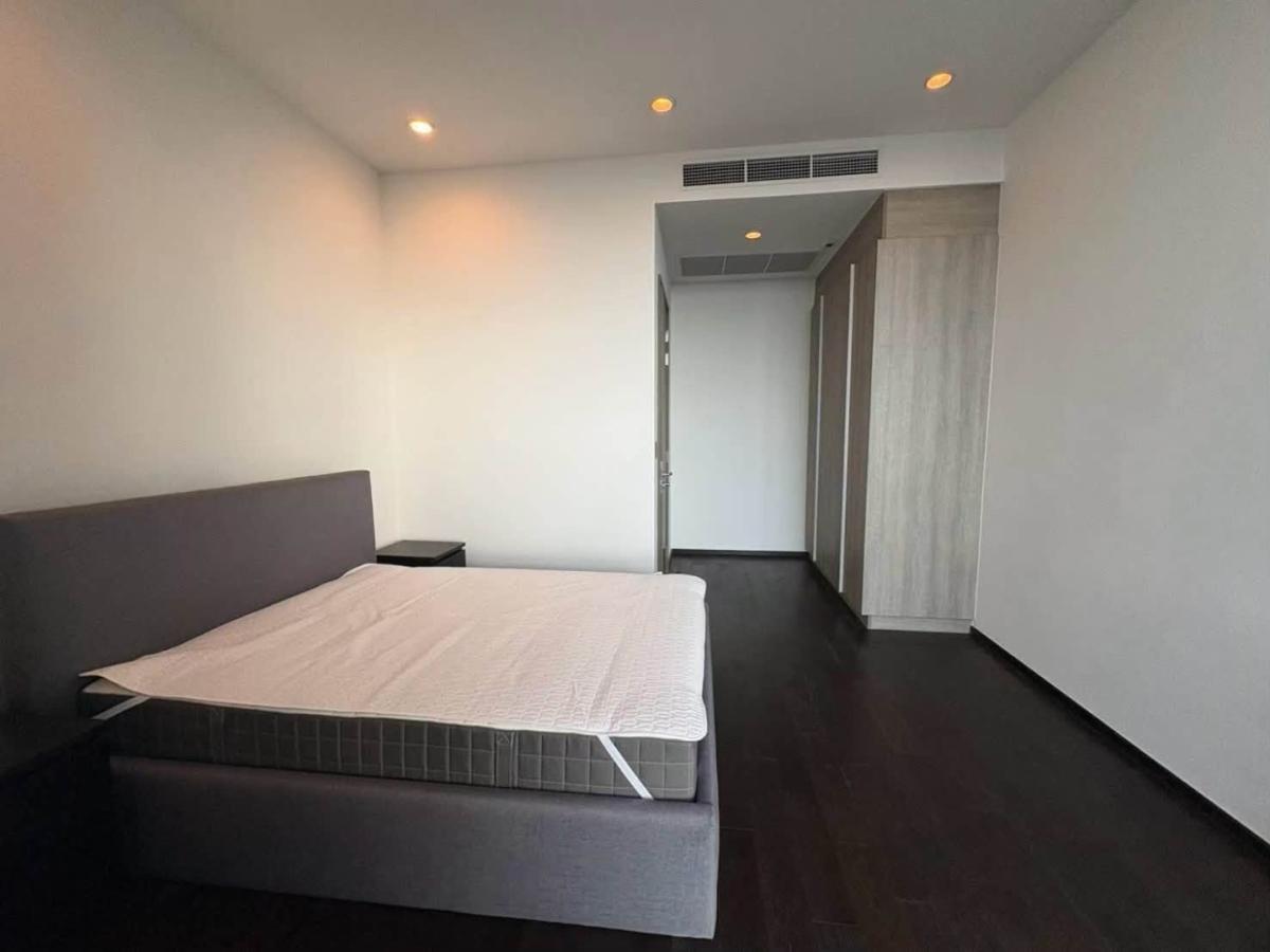ปล่อยเช่า Whizdom Essence Penthouse ชั้น 48 ขนาด 202 ตรม. 4 ห้องนอน ใกล้ BTS ปุณณวิถี
