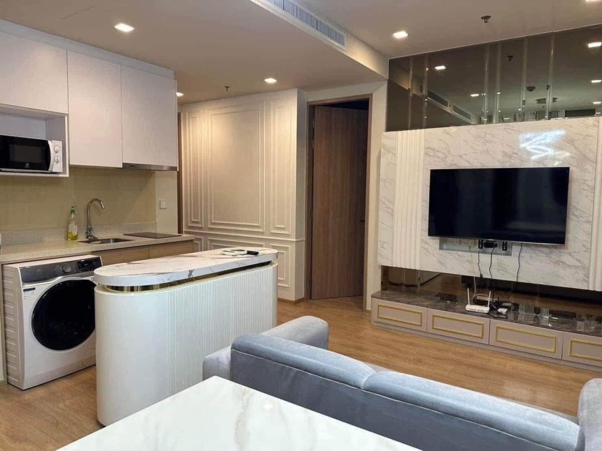 ปล่อยเช่า Noble Around 33 ซอย สุขุมวิท 33 เดินไป BTS พร้อมพงษ์ได้ ตรงข้าม Emphere 2 ห้องนอน 2 ห้องน้ำ