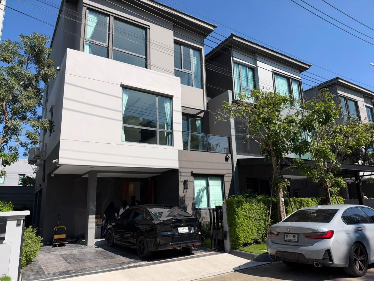 ให้เช่า 3 ชั้น บ้านกลางเมือง ดิ อิดิชั่น บางนา