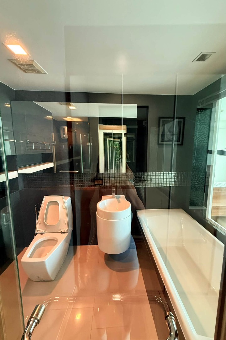 ให้เช่าคอนโด Rhythm Sathorn