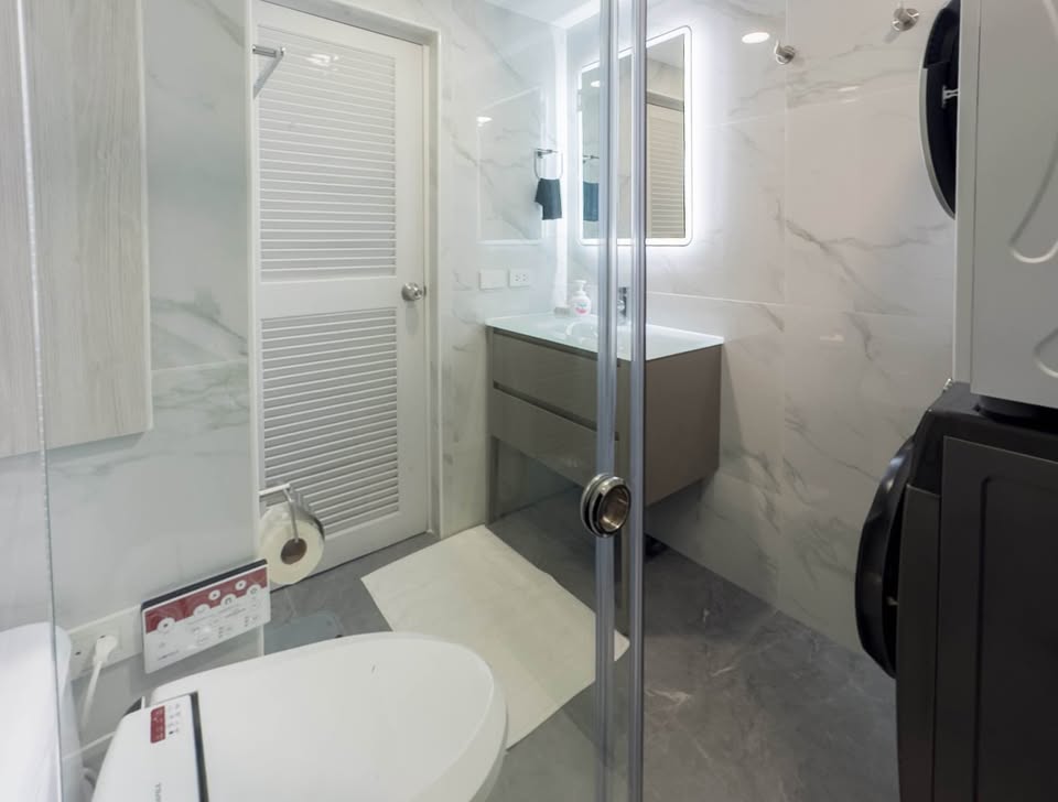 องมุมรีโนเวทใหม่พร้อมวิวเมืองแบบพาโนรามา – 2 ห้องนอน ที่ Sukhumvit Suite (สุขุมวิท สวีท) ซอยสุขุมวิท 13 | ใกล้ BTS นานา และโรงเรียนนานาชาติ NIST