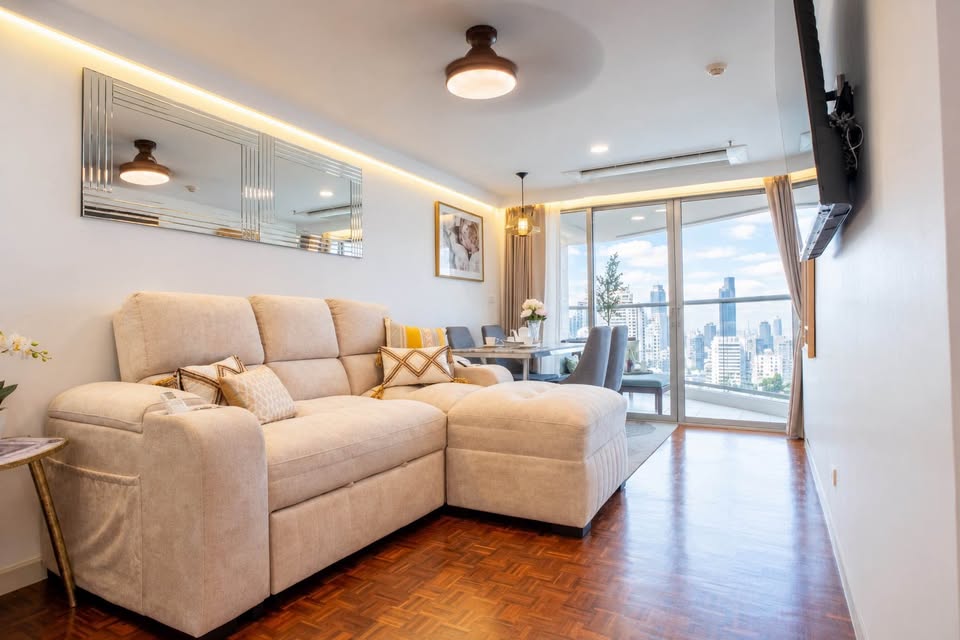 องมุมรีโนเวทใหม่พร้อมวิวเมืองแบบพาโนรามา – 2 ห้องนอน ที่ Sukhumvit Suite (สุขุมวิท สวีท) ซอยสุขุมวิท 13 | ใกล้ BTS นานา และโรงเรียนนานาชาติ NIST