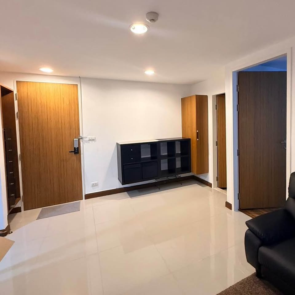 ให้เช่าคอนโด Zenith Place Sukhumvit 42 | ใกล้ BTS เอกมัย