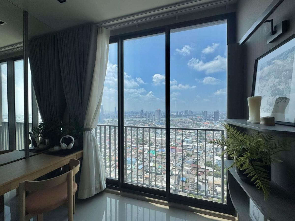 ให้เช่า Reference Sathorn–Wongwianyai (SC asset)