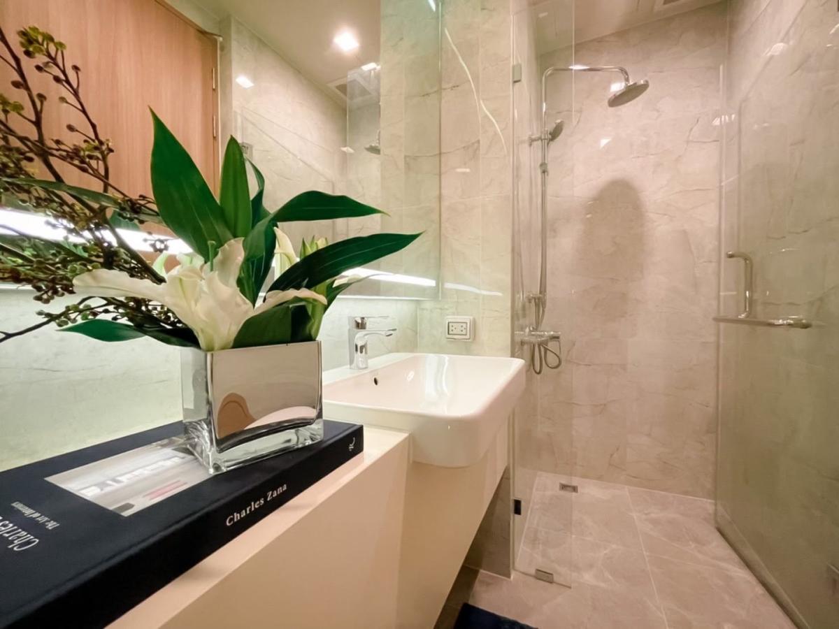 ให้เช่า Noble Around Sukhumvit 33 ห้องมุม 2 ห้องนอน 65 ตร.ม. ใกล้ BTS พร้อมพงษ์