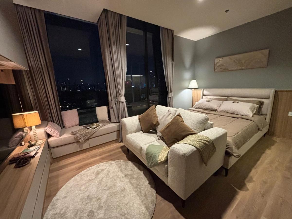 ให้เช่า Noble Form Thonglor  1 Bed High Ceiling with Daybed สไตล์ Cozy & Homey 