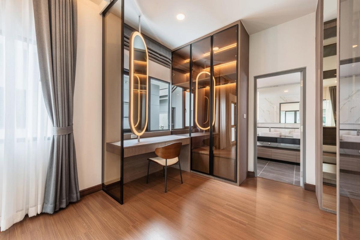 บ้านเช่า 4 ห้องนอน 351 ตร.ม. ใกล้โรงเรียนนานาชาติ 4 แห่ง  Fully Furnished พร้อมเข้าอยู่ | The City Bangna ใกล้ Mega Bangna