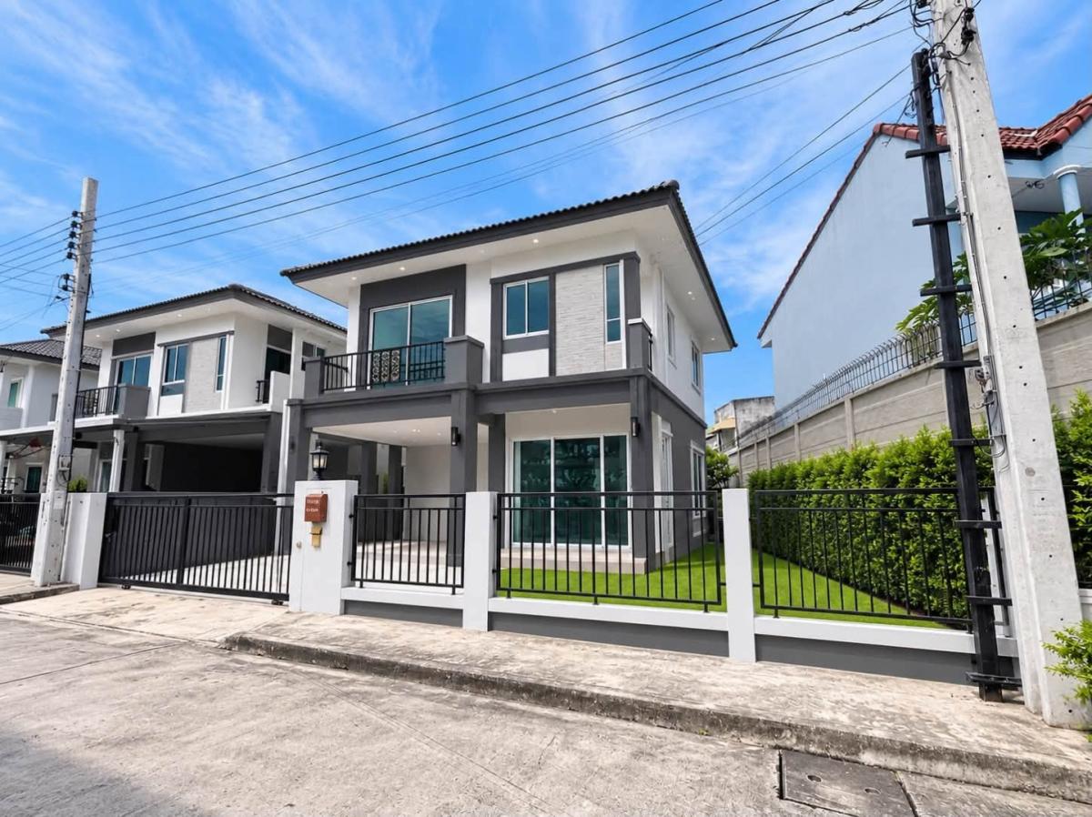 ขาย บ้านรีโนเวทใหม่ทั้งหลัง ภัสสร ไพรด์ ศรีนครินทร์–หนามแดง บ้านอยู่ระหว่างรีโนเวท เพียง 4.99ล้านบาท