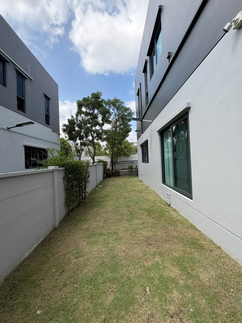บ้านเดี่ยวให้เช่า Centro Bangna เฟส 1 Modern Minimal Style  Fully Furnished  Ready to Move In