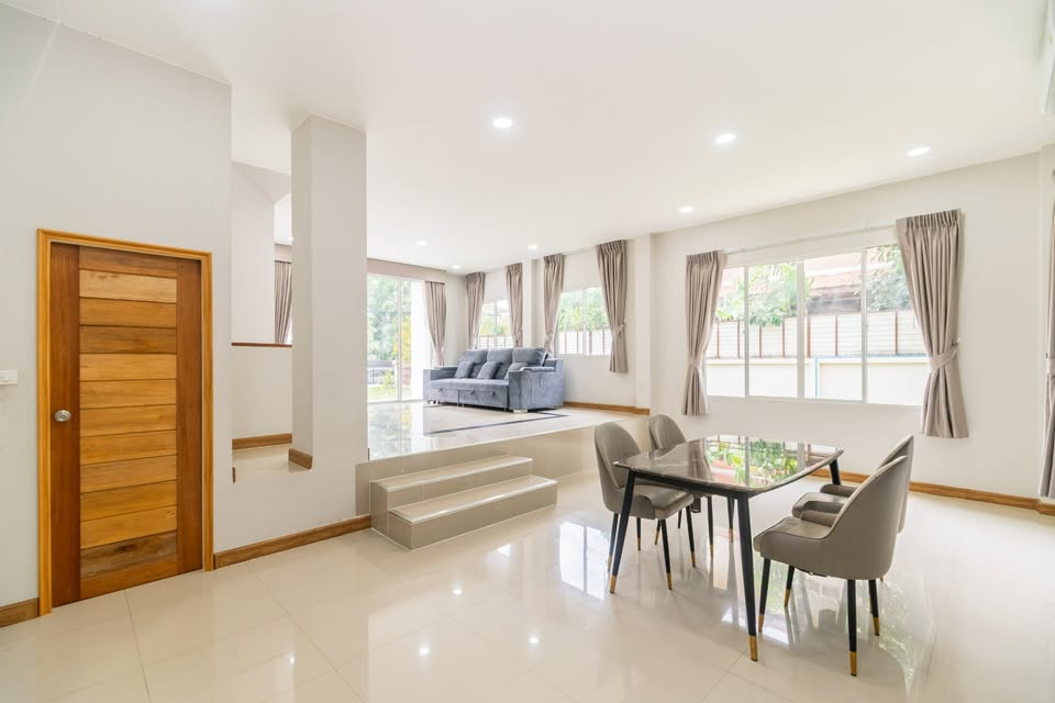 ให้เช่าบ้านเดี่ยวหลังใหญ่ 122 ตร.ว. พร้อมสวนส่วนตัว | 4 ห้องนอน | Pet Friendly   Lalin in the Park วัชรพล–พหลโยธิน