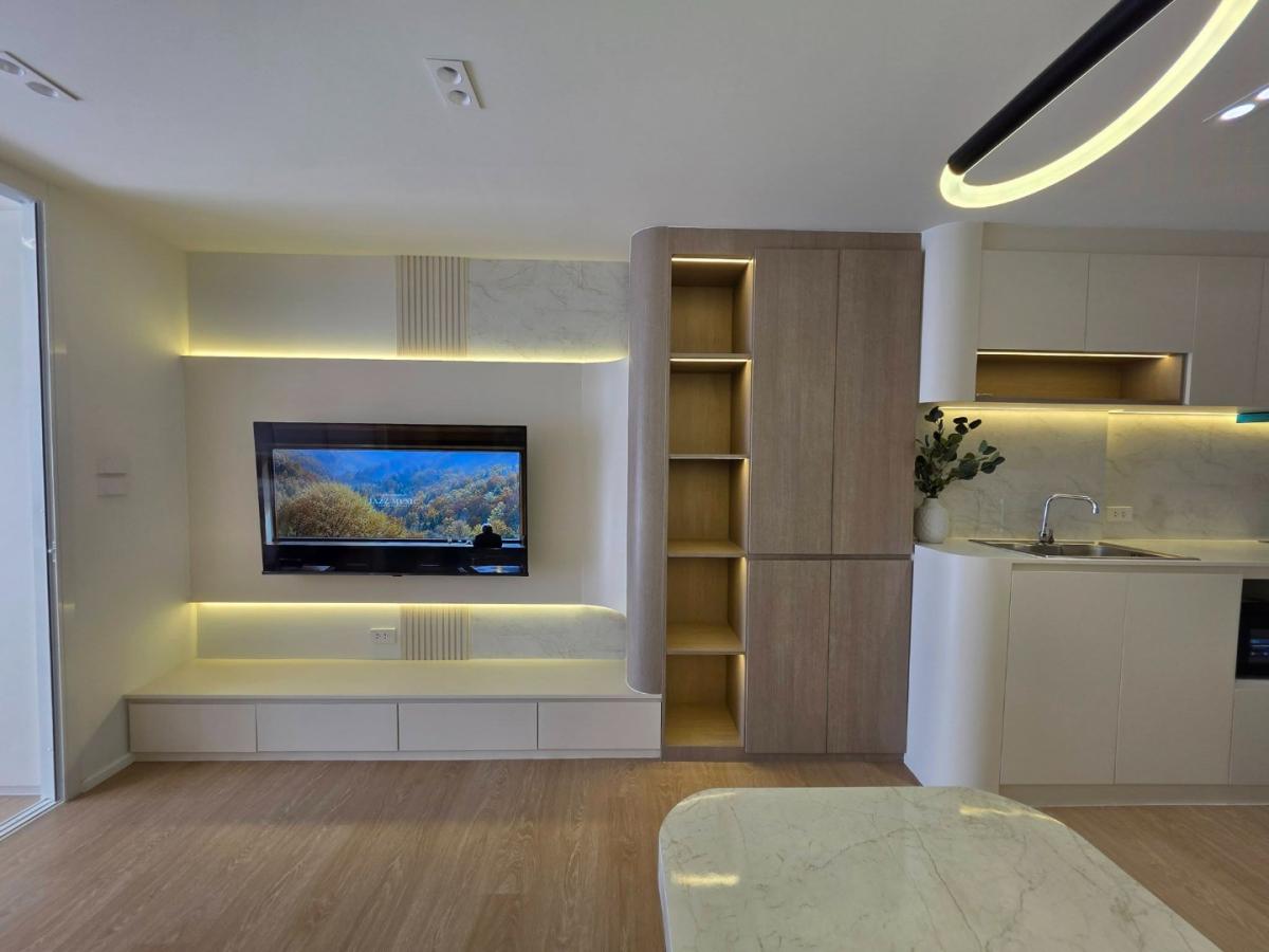 ขายคอนโด Hillside 4 วิวสระน้ำ ชั้น 6 ใกล้มานิมมาน 45 ตรม ราคา 3.05 ล้าน