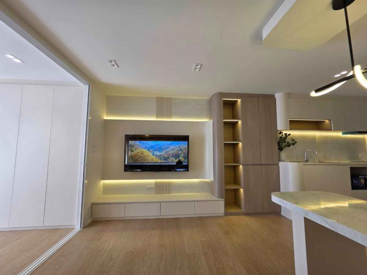 ขายคอนโด Hillside 4 วิวสระน้ำ ชั้น 6 ใกล้มานิมมาน 45 ตรม ราคา 3.05 ล้าน