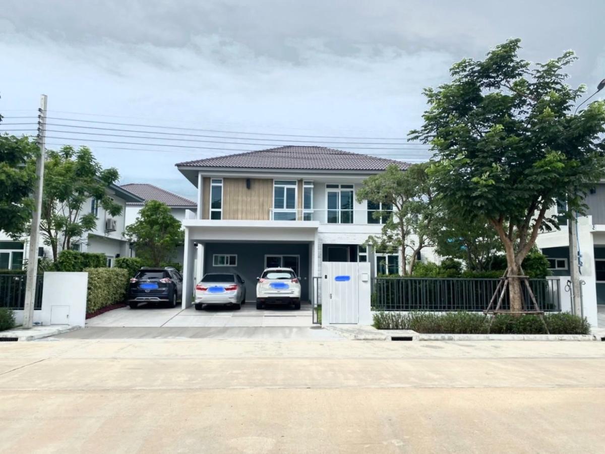 ให้เช่า มัณฑนา บางนา-วงแหวน (ซอยราม 2) บ้านเดี่ยวสไตล์โมเดิร์น