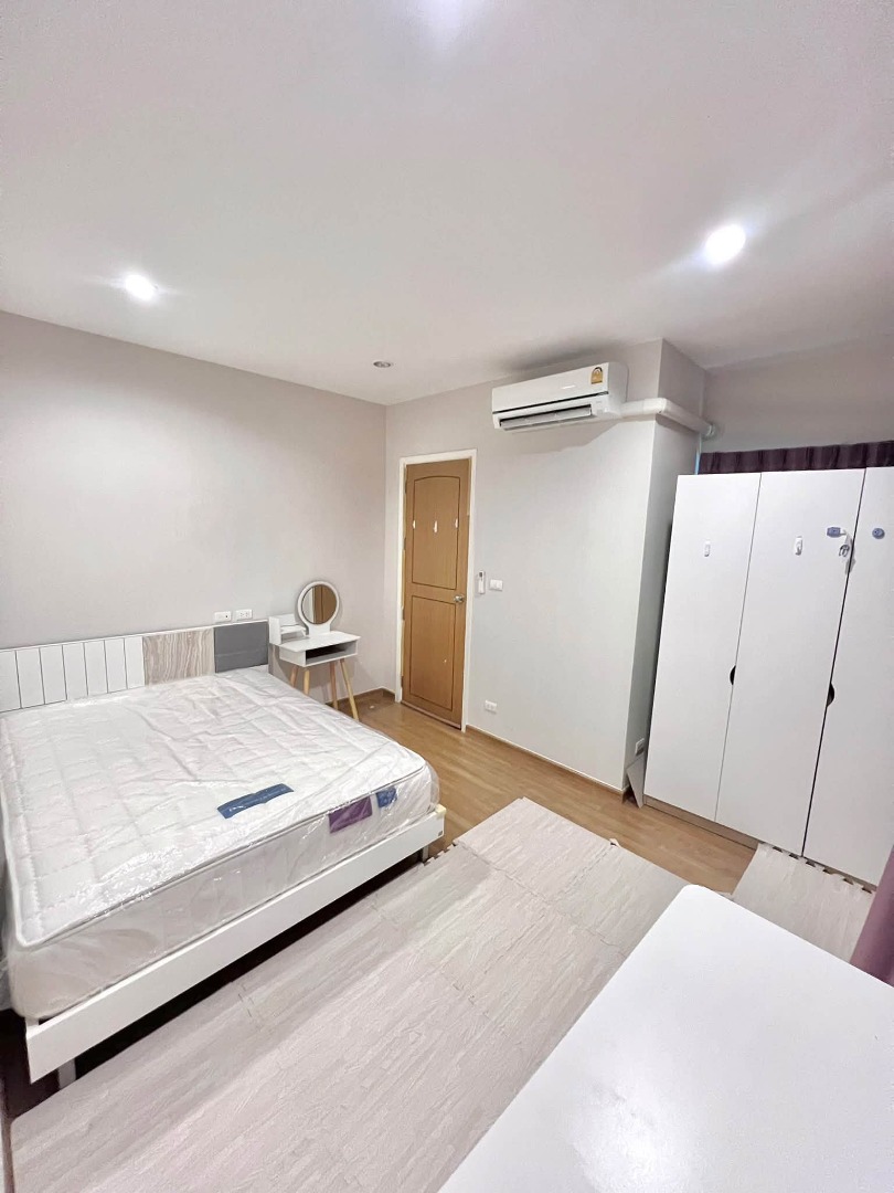 ให้เช่าบ้านทาวน์โฮม 3 ชั้น (หลังมุม)ใจกลางรัชดา-ลาดพร้าว