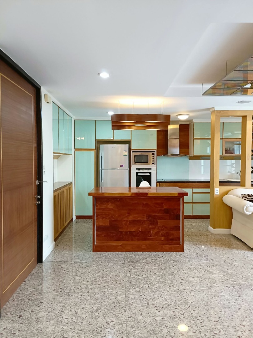 ปล่อยเช่า Avenue 61 Condo 102ตรม 2ห้องนอน 