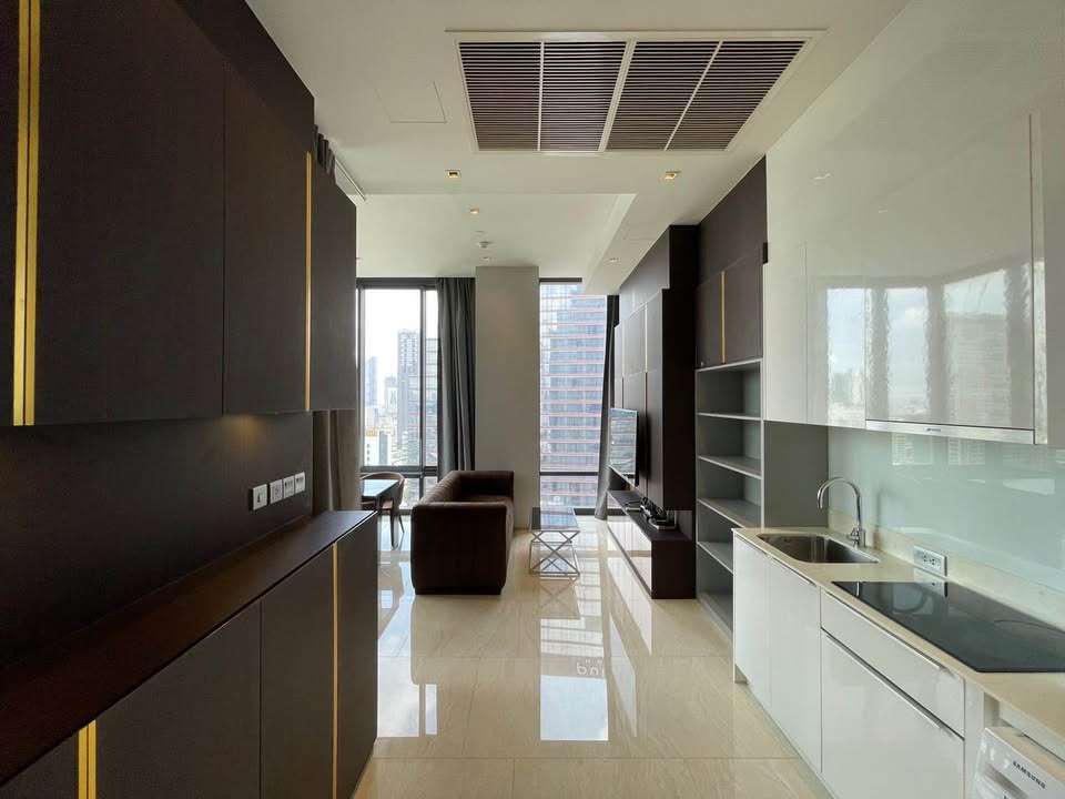 Rent Ashton Silom 186/187