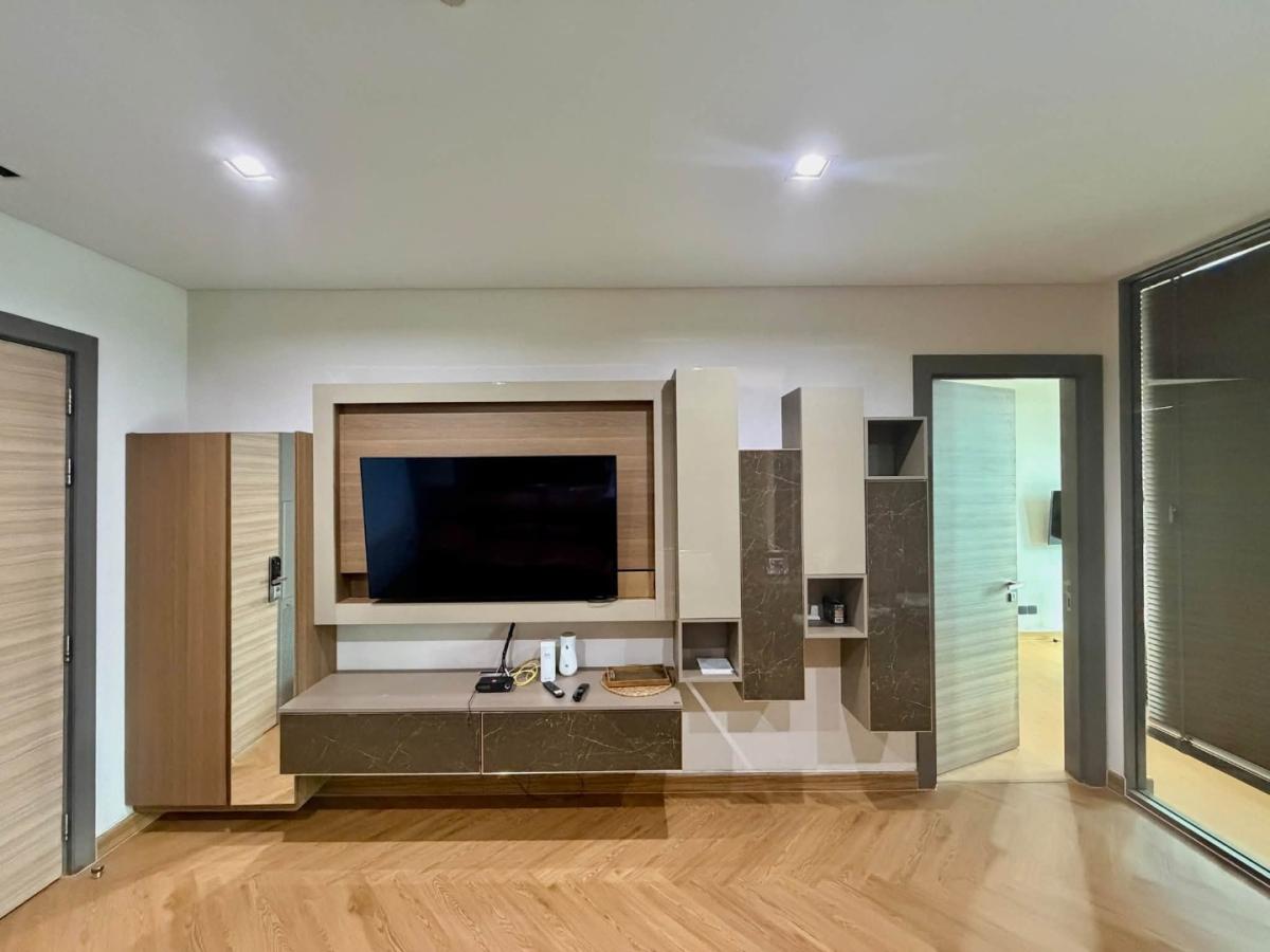 ให้เช่าคอนโด The Room เจริญกรุง 30 ห้อง 1 Bed 55 ตร.ม. ใกล้ไอคอนสยาม  ready to move in ** พร้อมอยู่ **