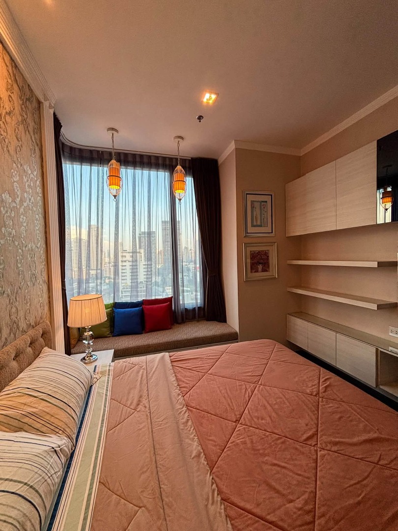 ให้เช่าคอนโด Edge Sukhumvit 23 ห้องมุมสวย พร้อมอ่างอาบน้ำ ค่าเช่า 38,000 บาท/เดือน (สัญญาเช่า 1 ปี)