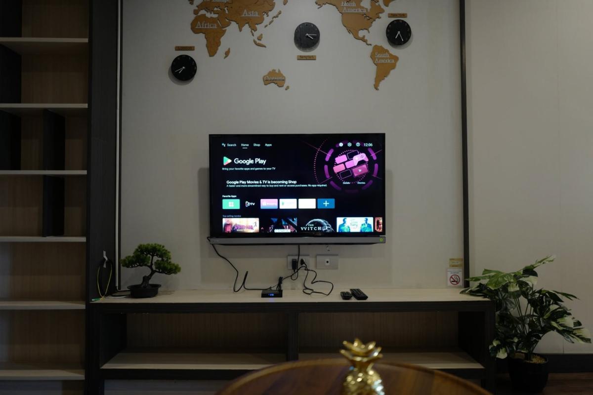 Qube Suites Sukhumvit 46 ห้องพักแบบ 2 ห้องนอน 2 ห้องน้ำ พร้อมอ่างอาบน้ำ